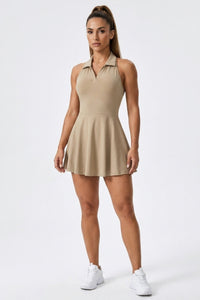 Dames Tennisjurk | Halter Kraag | Beige Sportjurk Met Plooirok