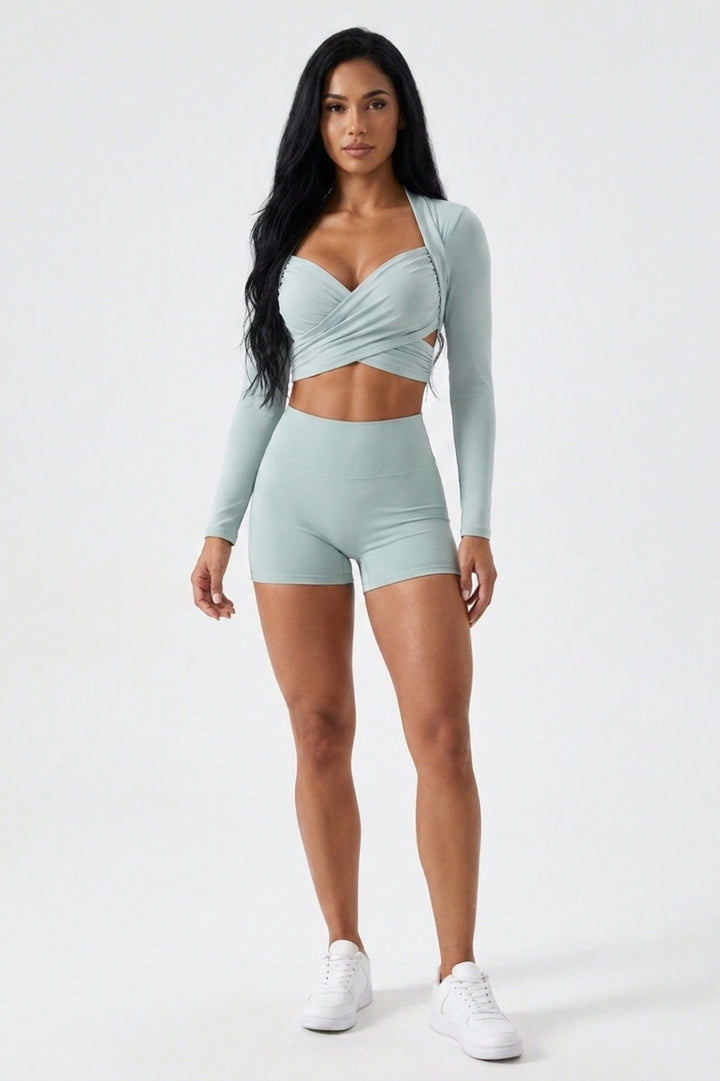 Dames Yoga Top | Wikkel Design | Cut Out Activewear Top | Long Sleeve