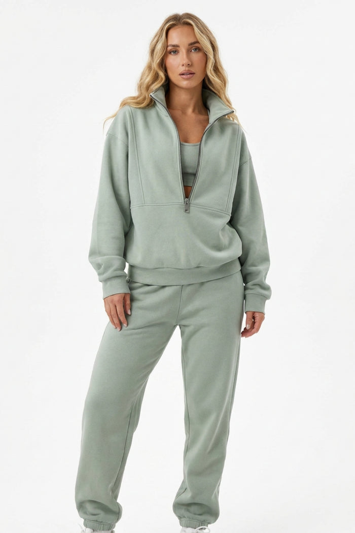 Women's Oversized Premium Tracksuit | Baggy Sweatshirt & Joggers